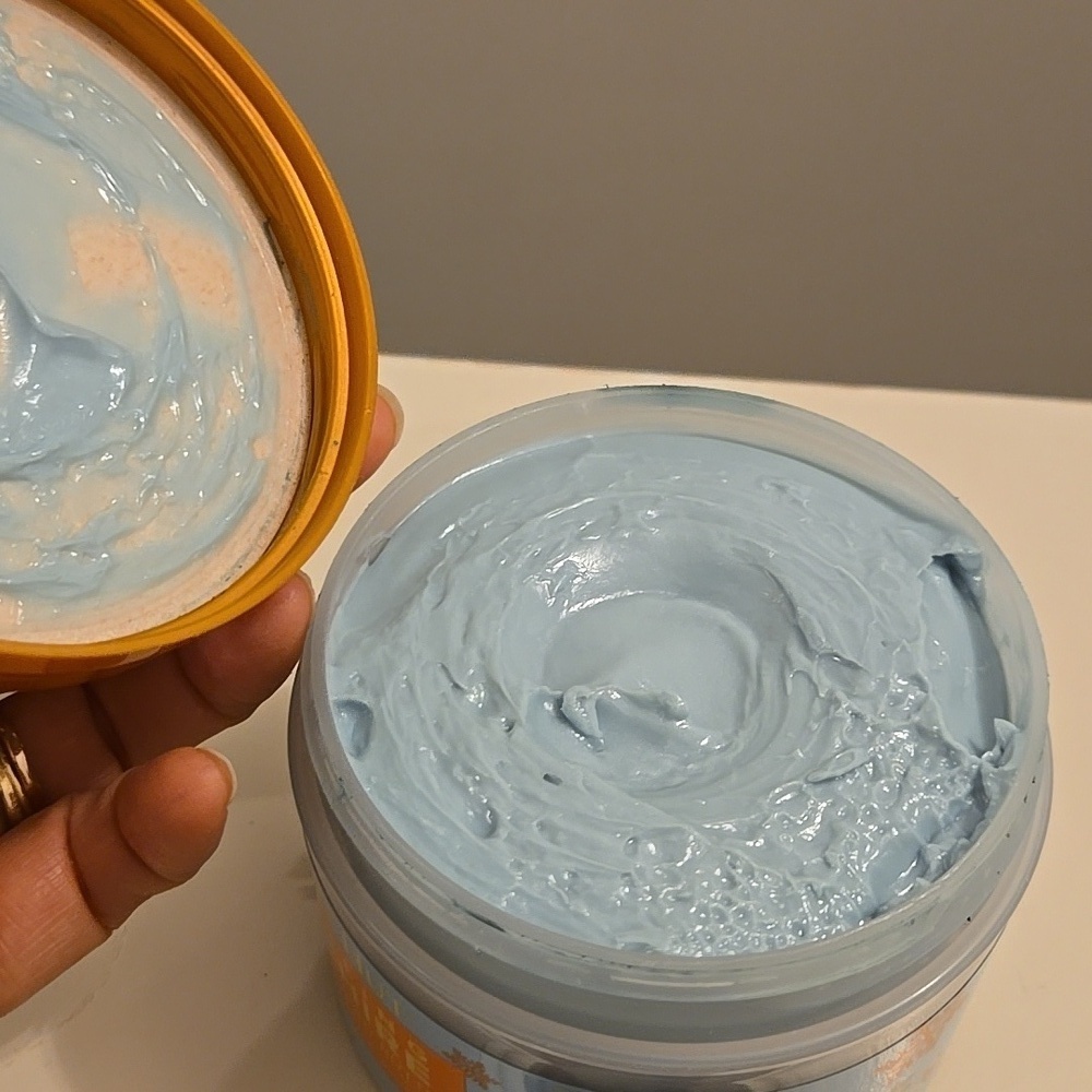 Tree Hut Ocean Glow Sparkling Gel Wash and Body Butter Bundle - Picture 5 of 6